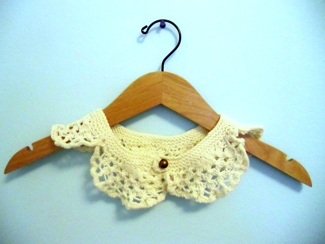 lace collar front