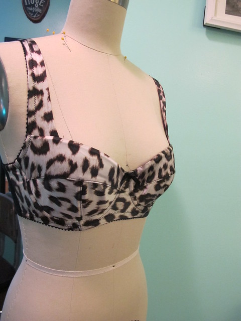 Bra-Making Favourites: Cut and Sew Foam & and Fold Over Elastic! –  Sewcialists