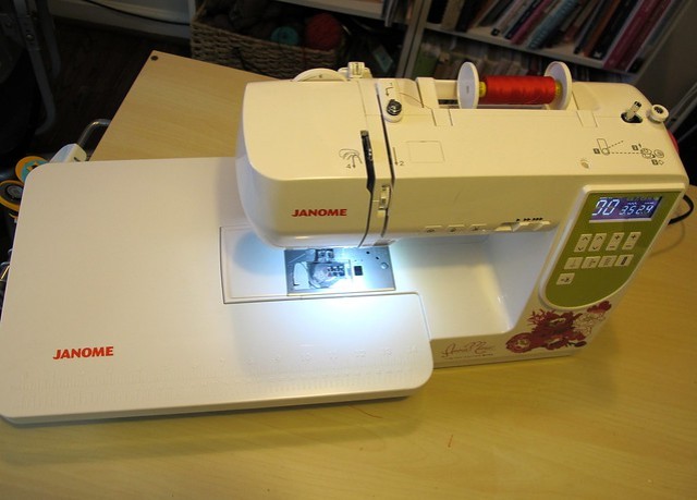 Review: The Janome AMH M100 Sewing Machine