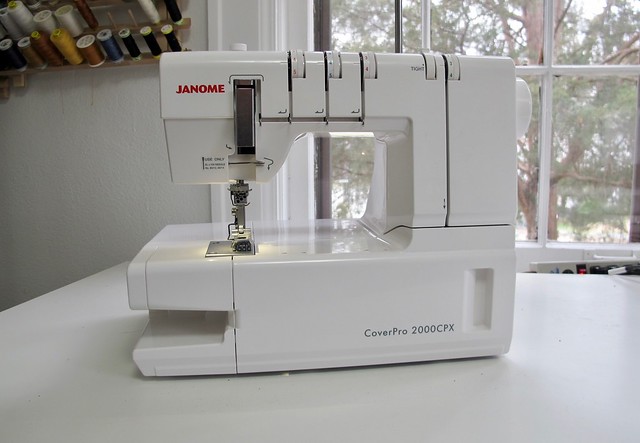 Tilly and the Buttons: Five Tips for Threading a Sewing Machine Needle