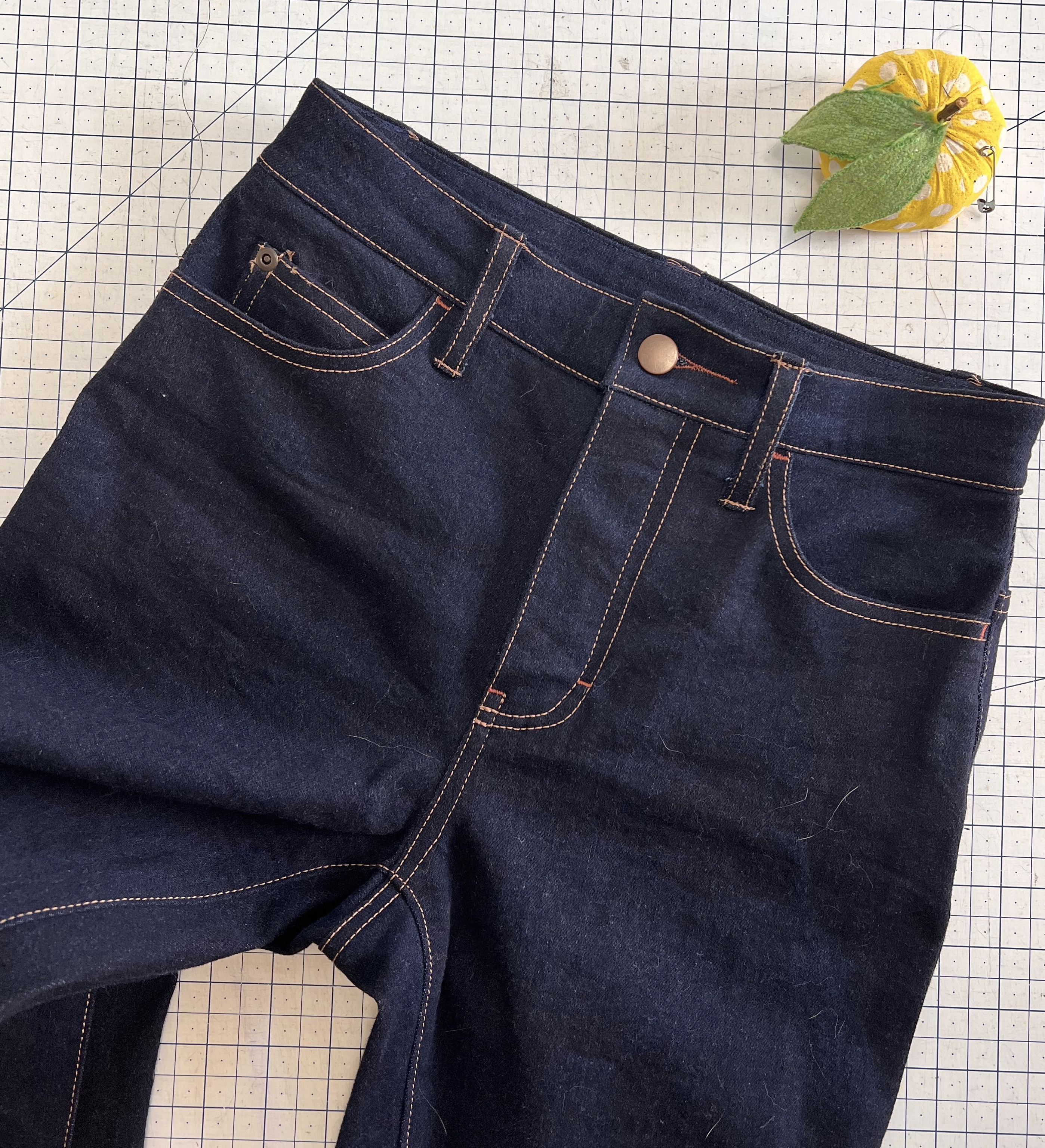 20 Free Topstitch Designs - Handmade Jeans Back Pockets - I AM Patterns